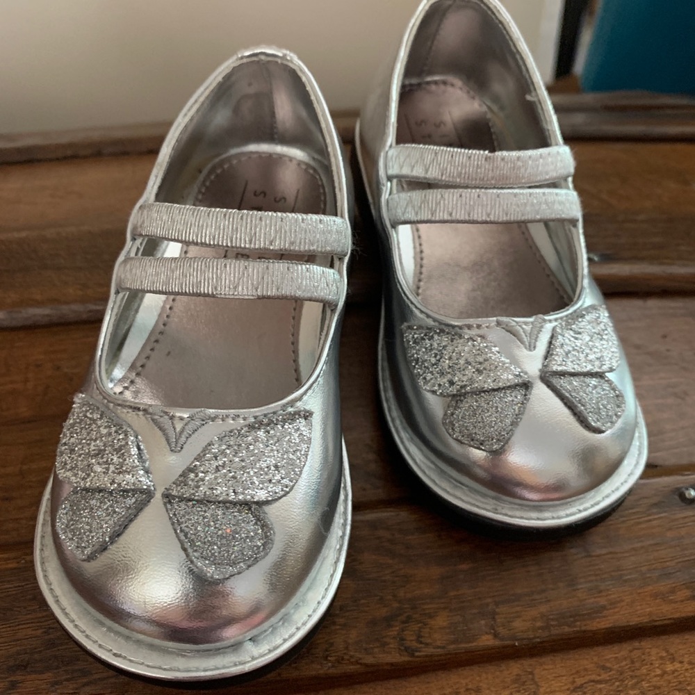 Girl’s Butterfly Shoes
